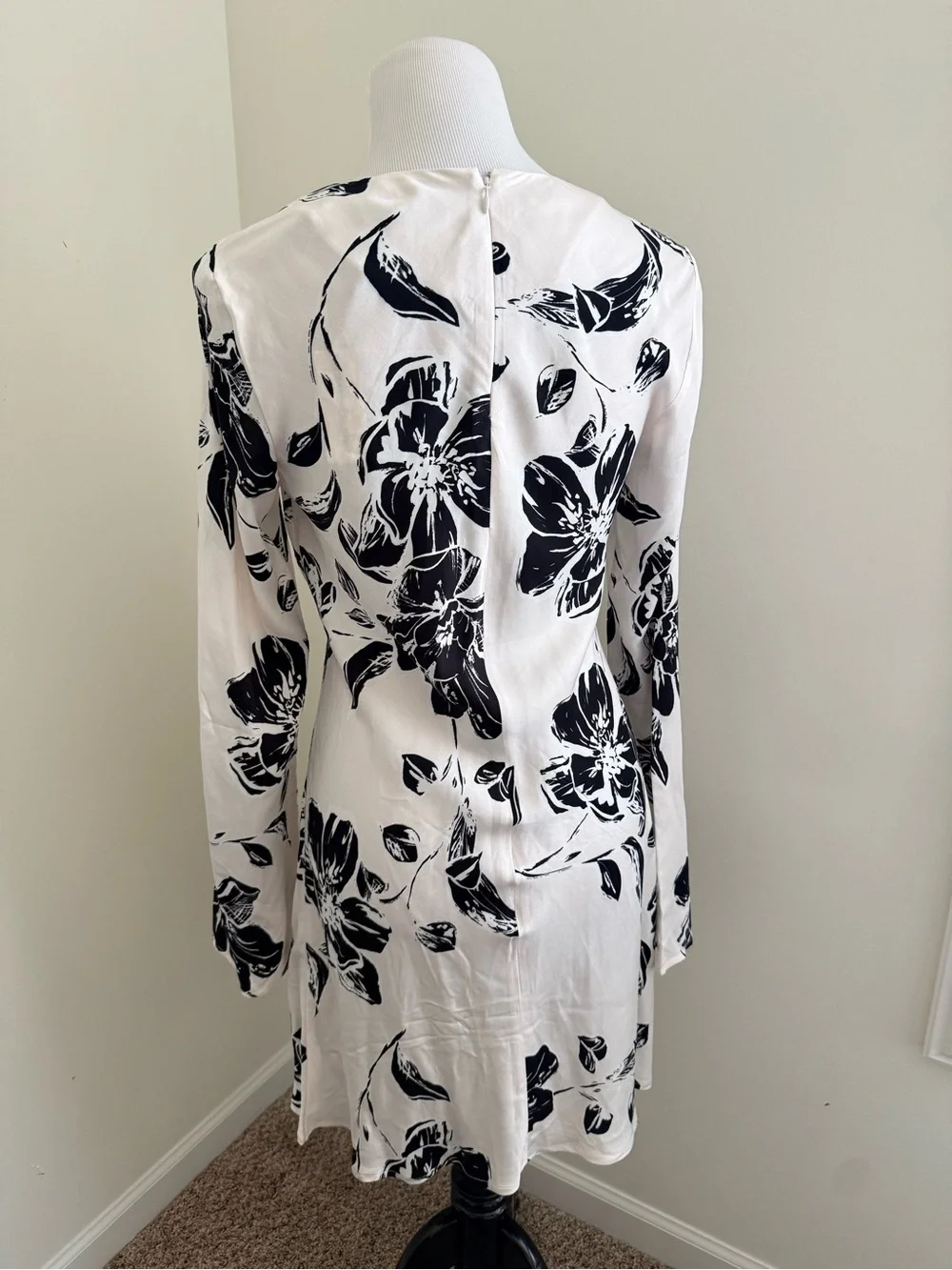NWT Favorite Daughter The Truly Madly Mini Short Black & White Dress Size Medium